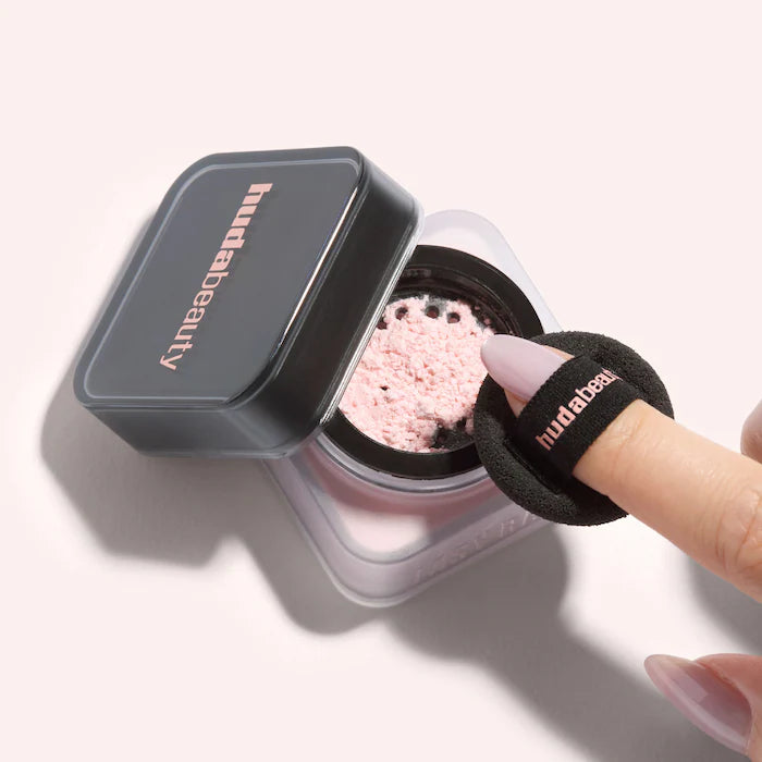 HUDA BEAUTY MINI Easy Bake Loose Baking & Setting Powder