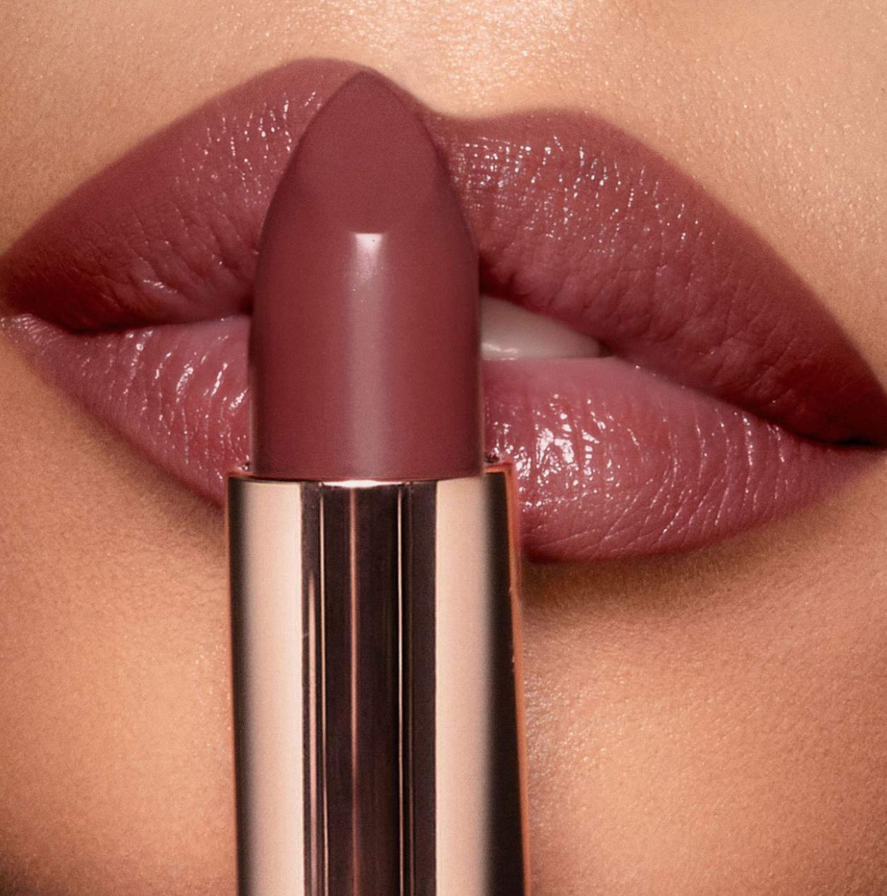 Charlotte Tilbury K.I.S.S.I.N.G Satin Shine Lipstick